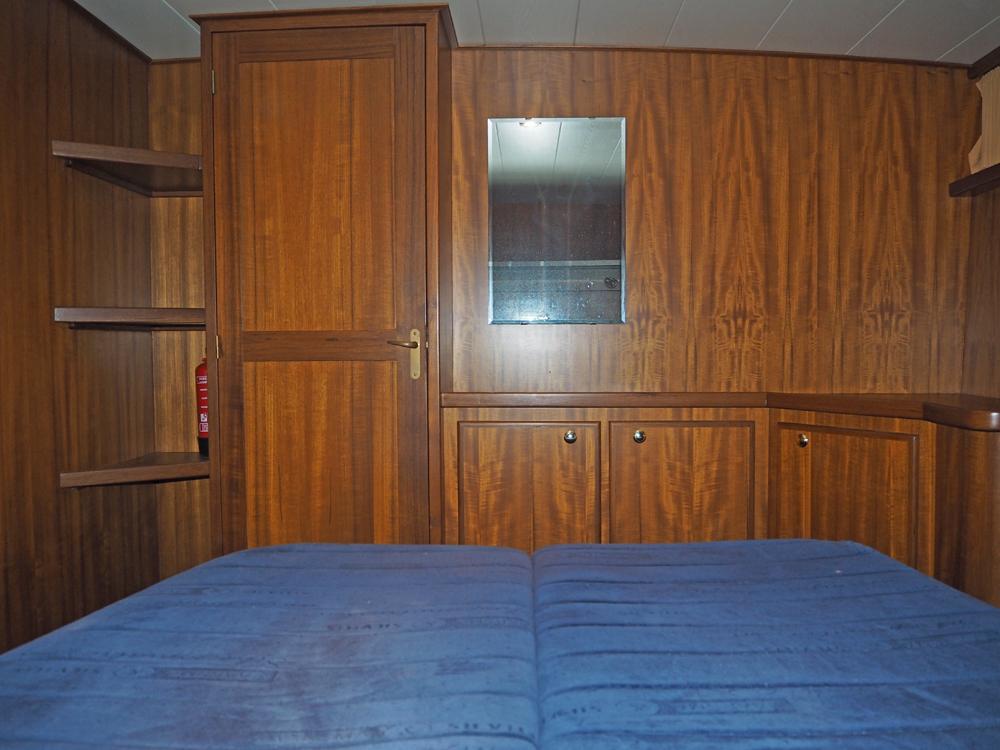 Aft cabin, Accommodation